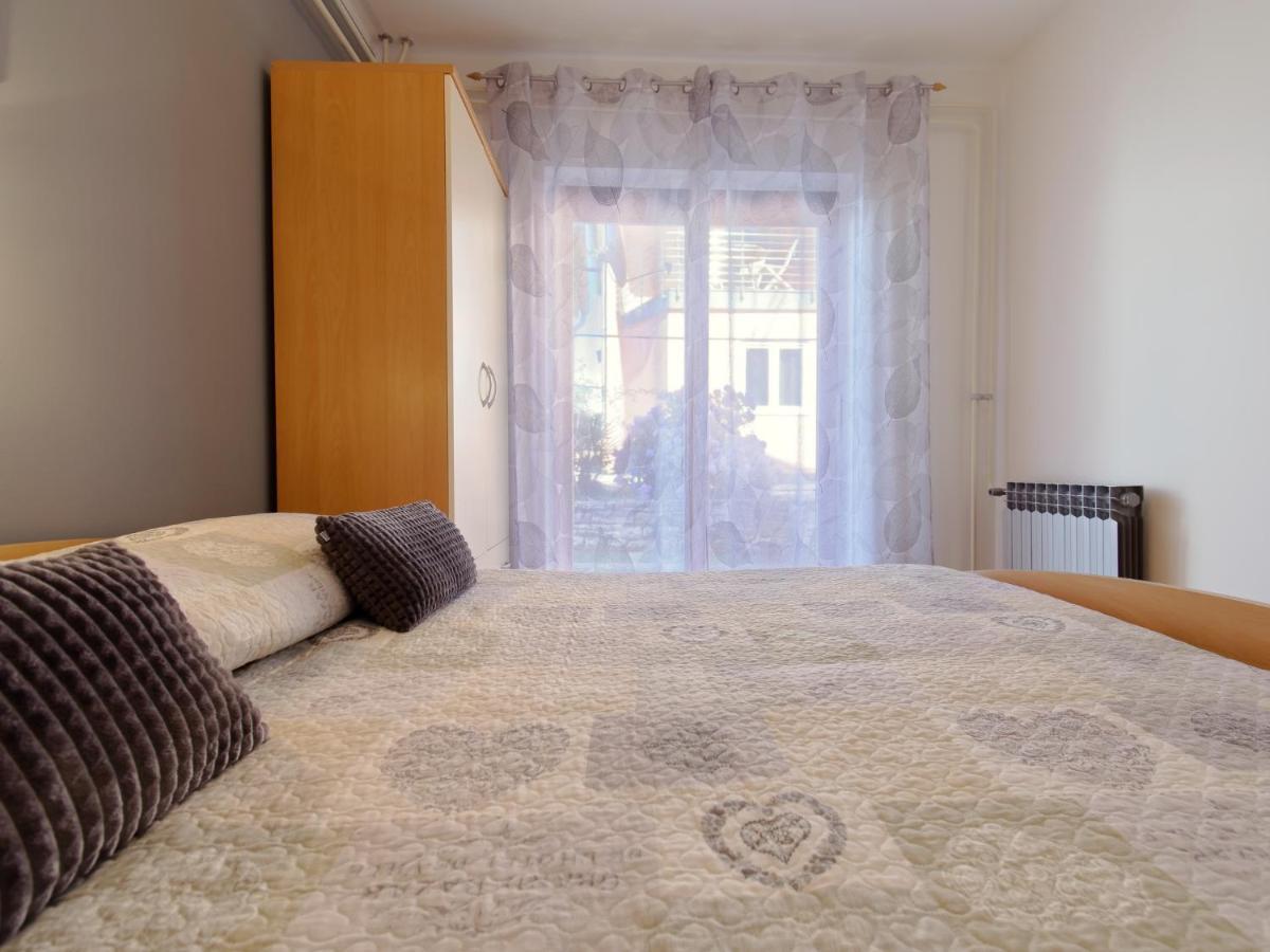 Apartments Marta By Rent Istria Novigrad  Ngoại thất bức ảnh